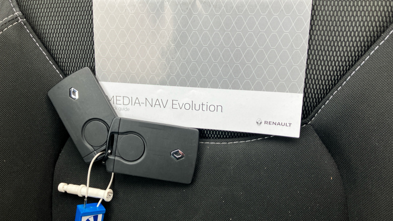 Renault Clio 0.9 TCE 90 Iconic 5dr Petrol Hatchback